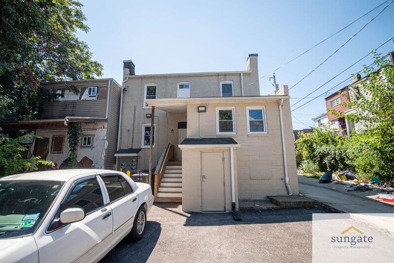 Baltimore Condo: 1602 Cypress St