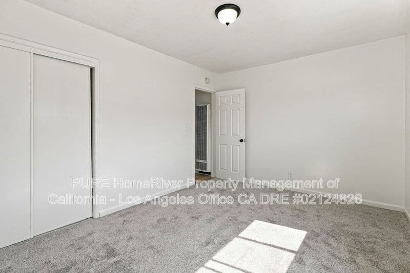 Gardena House: 1433 W 145th Street