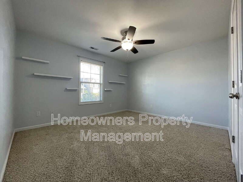 Raeford House: 152 Ladden Ln