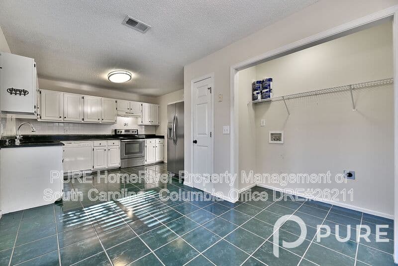 Columbia House: 312 Brook Hollow Dr