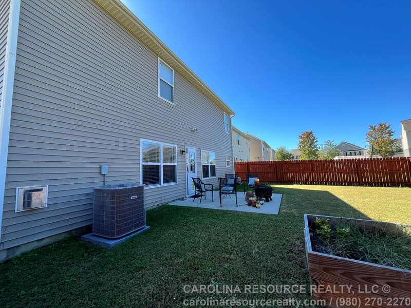 Charlotte House: 16328 Hayfield Road