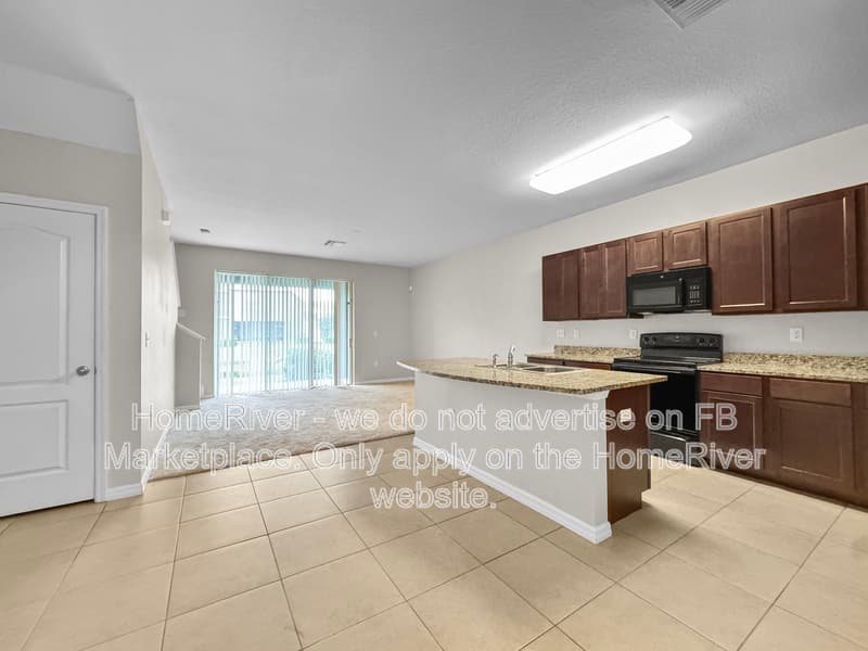 Riverview Townhome: 8831 Indigo Trail Loop