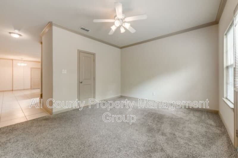 Fort Worth Condo: 1579 Cozy Drive