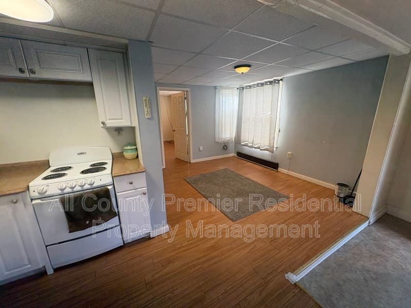 Phillipsburg Condo: 4 Henshaw Court