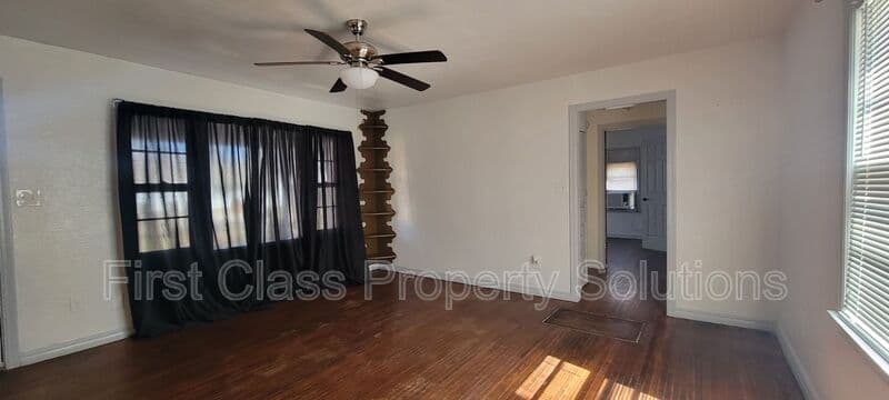 Bethany House: 6618 NW 31st St