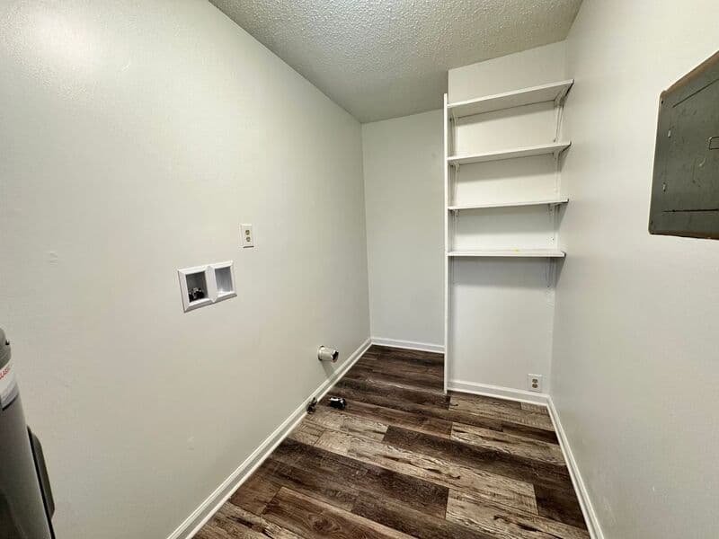 Birmingham House: 5997 Amber Hills Rd
