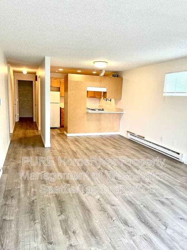 Seattle Condo: 3047 SW Avalon Way