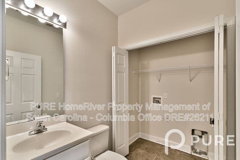 Lexington House: 316 Saluda Springs Rd
