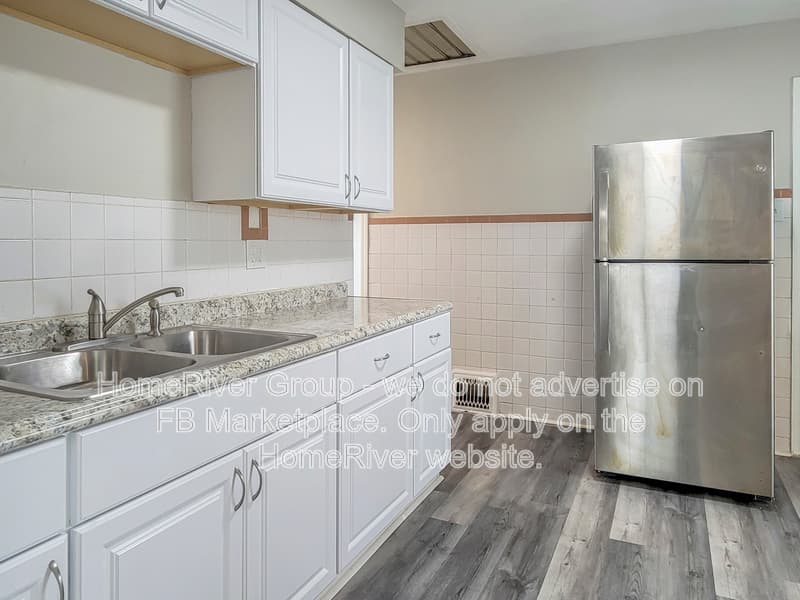 Saint Louis House: 8014 Patterson Dr