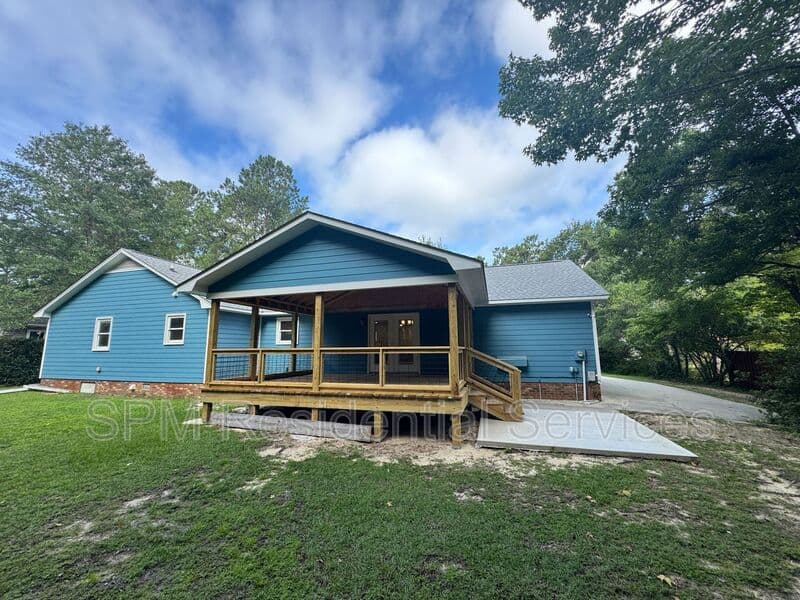 Wilmington House: 542 Aquarius Dr.
