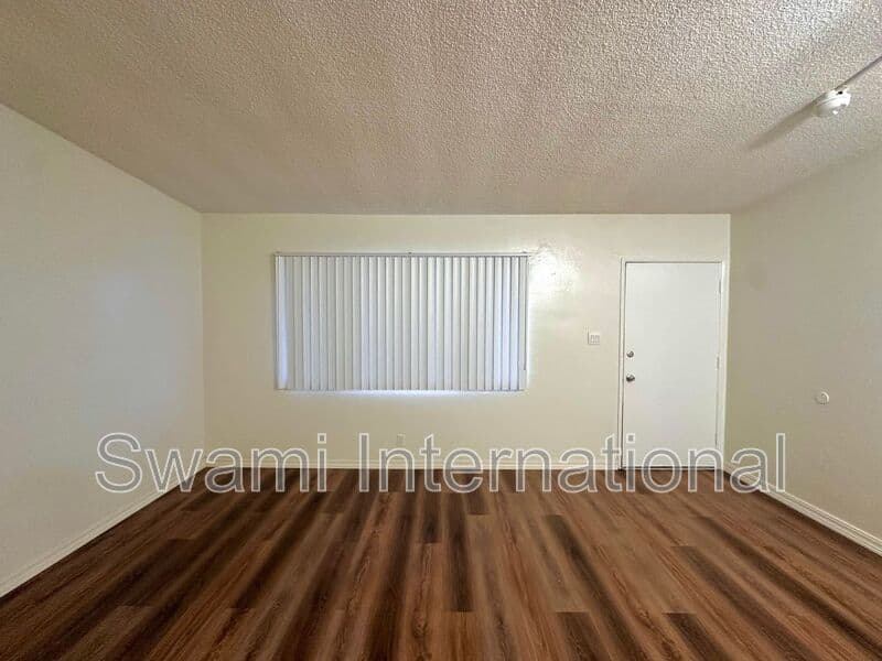 Gardena Condo: 14910 Chadron Avenue