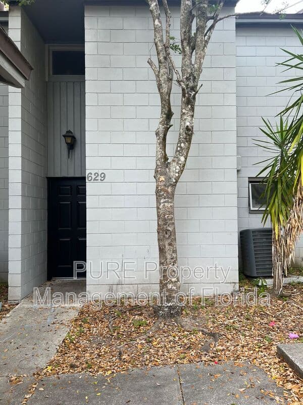 Ocala House: 629 NE 28th Avenue