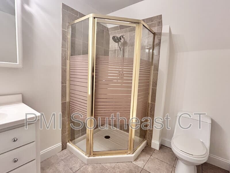 New London Condo: 285 Montauk Avenue