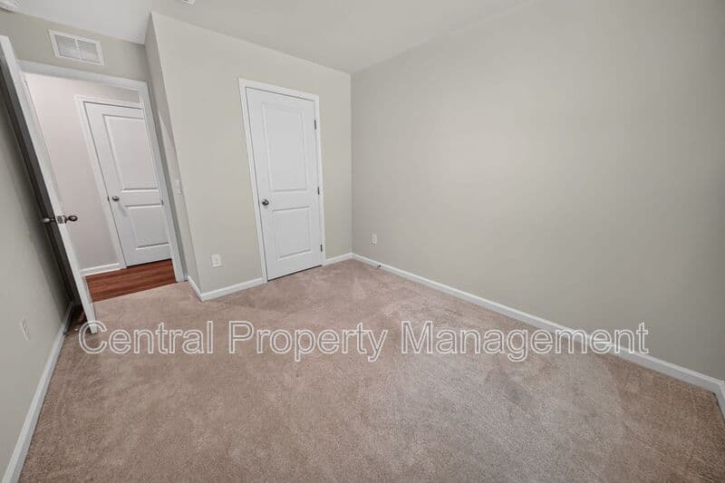 Greenville House: 165 Sarnesfield Way