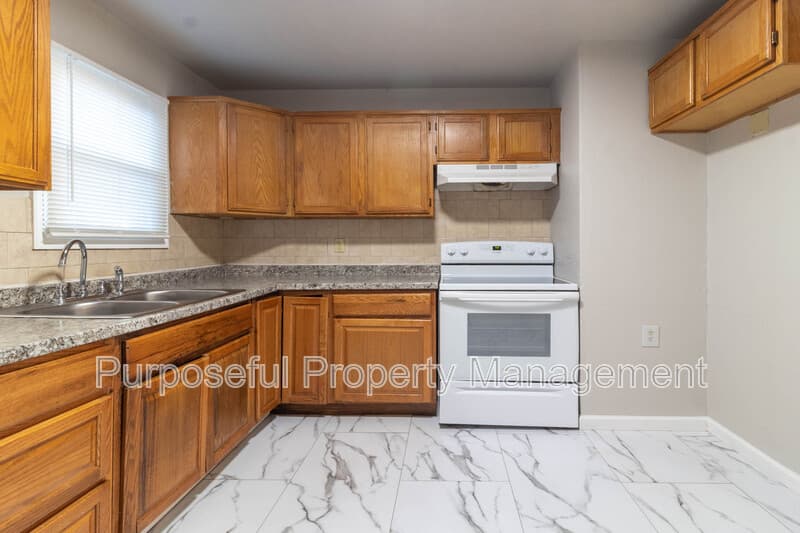 Del City House: 4017 Southeast 23rd Street