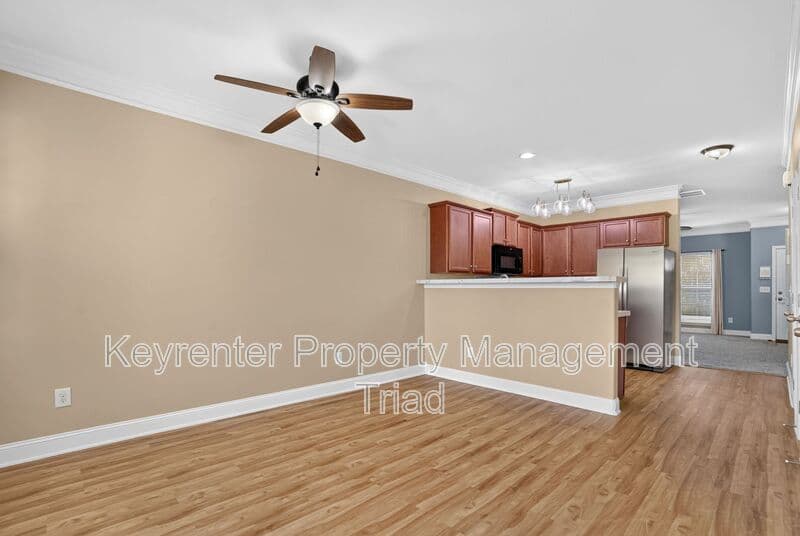 High Point House: 3779 Shadow Ridge Drive