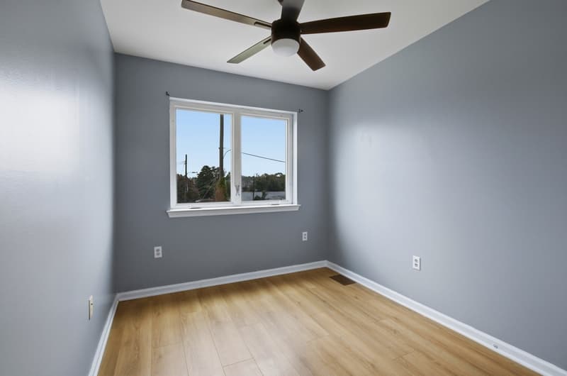 Baltimore Townhome: 3553 6th Street