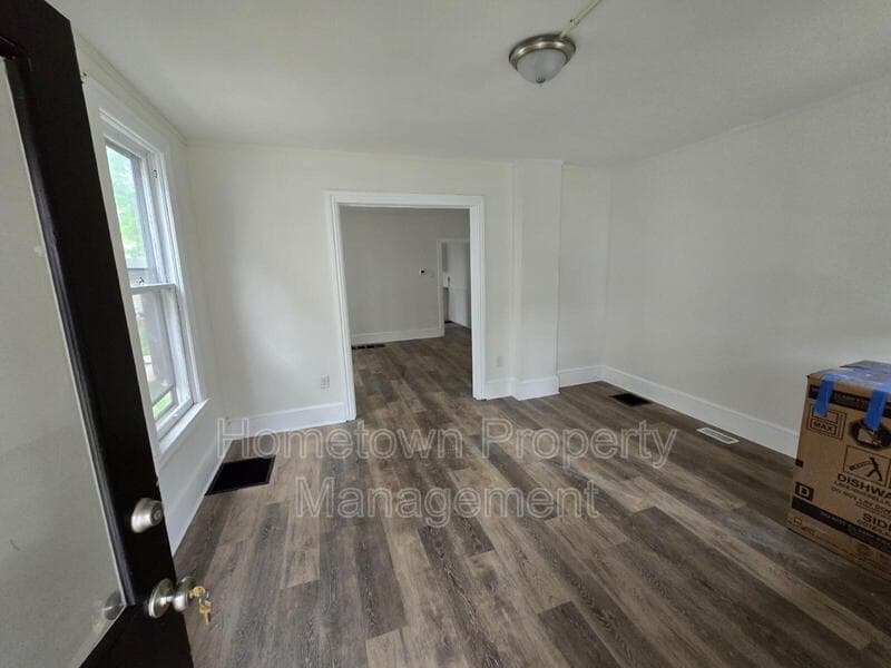 Chambersburg House: 550 Nelson Street