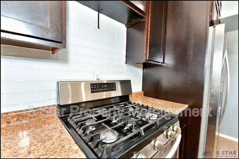 El Paso House: 6372 Franklin Ridge Dr !!