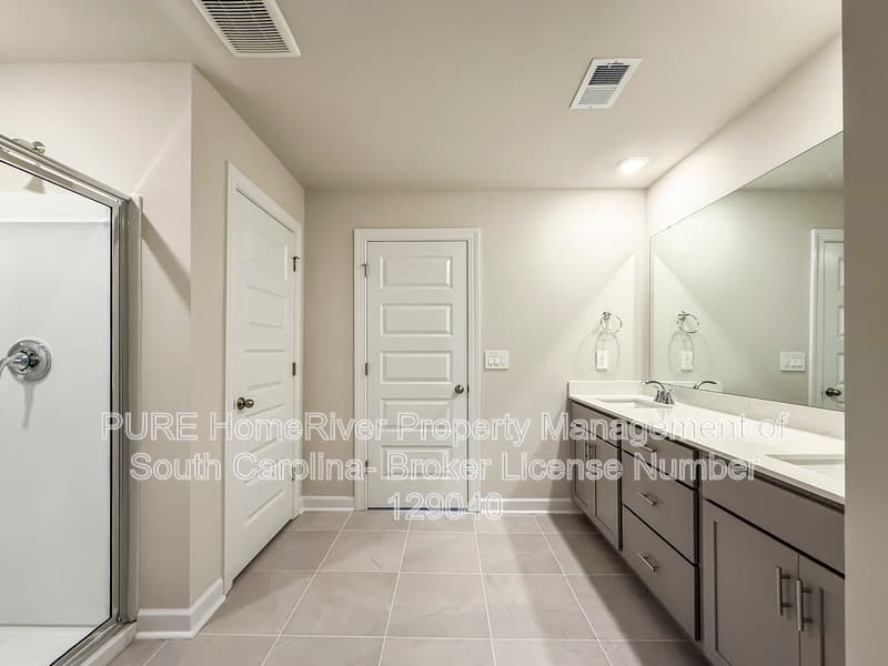 Spartanburg House: 213 Moretz Pl