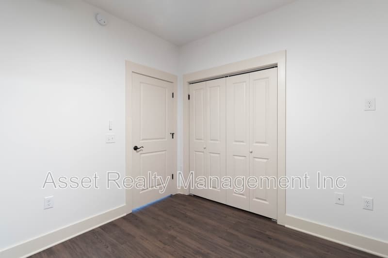 Alcoa Condo: 1120 Franck Street - 205