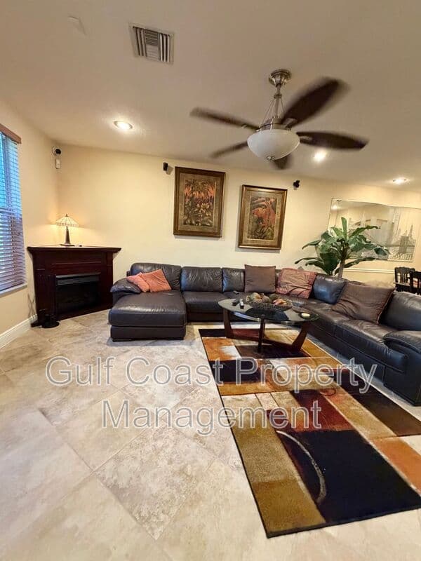 Fort Myers Townhome: 17560 Brickstone Loop