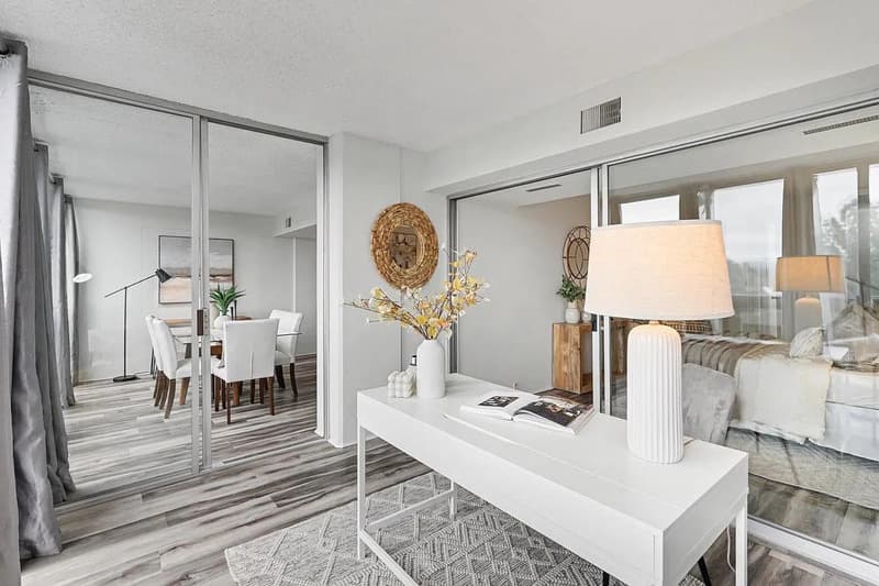 Palo Alto Condo: 101 Alma St