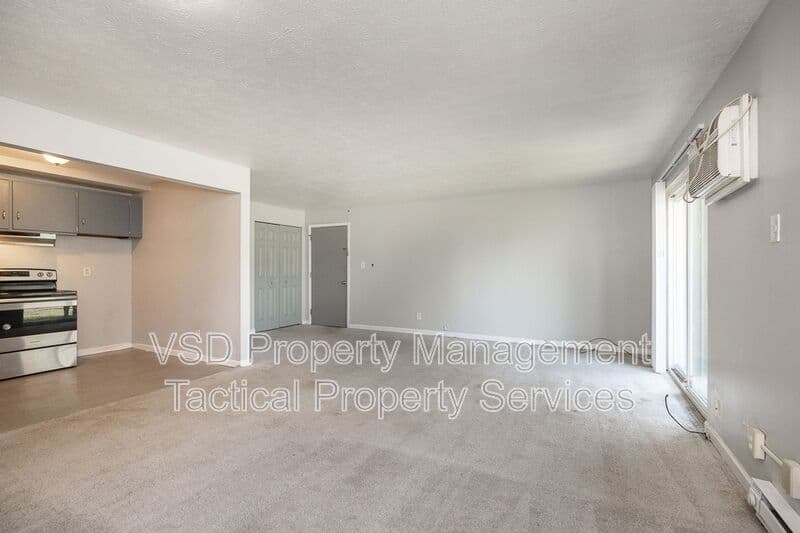 Euclid Condo: 26660 Tungsten Rd