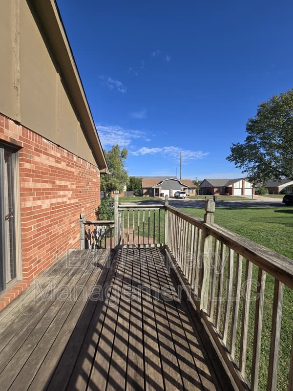Wichita Condo: 7003 West O'Neil Street