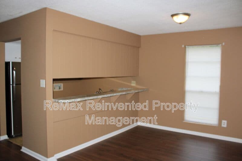 Augusta House: 2248 Winston Way