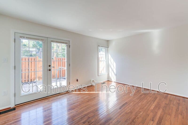 Arlington Condo: 2412 S. Walter Reed Dr