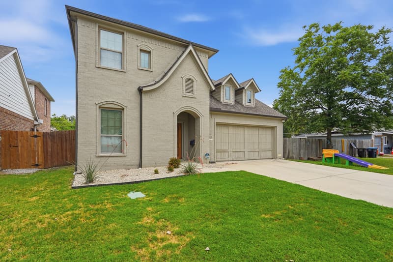 Fort Worth House: 2913 Gordon Avenue