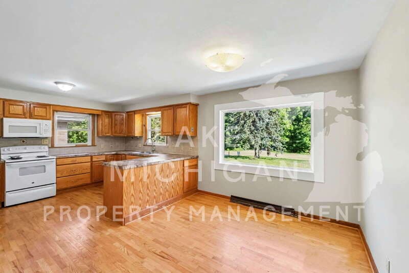 Hudsonville House: 3108 Ottogan Street