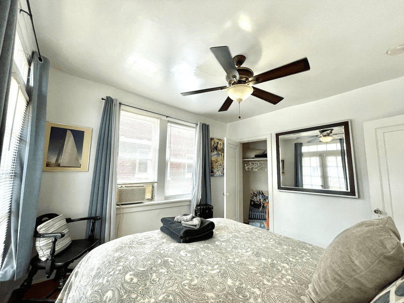 St Louis Condo: 6655 Berthold Ave