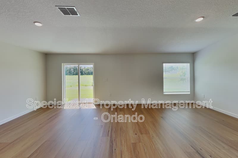 Ocala House: 4838 NW 16th Ln