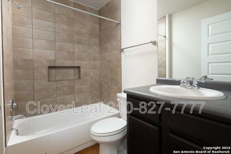 Converse House: 9627 Autumn Pl