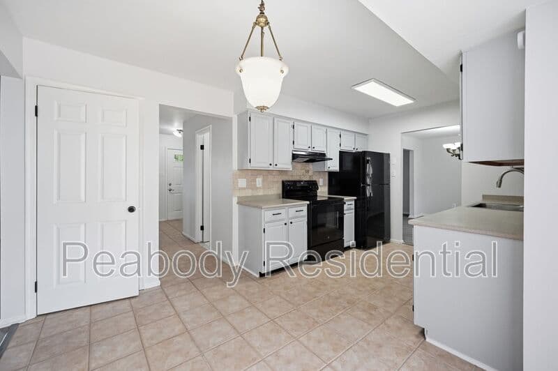 Great Falls House: 10609 Oxford Ct