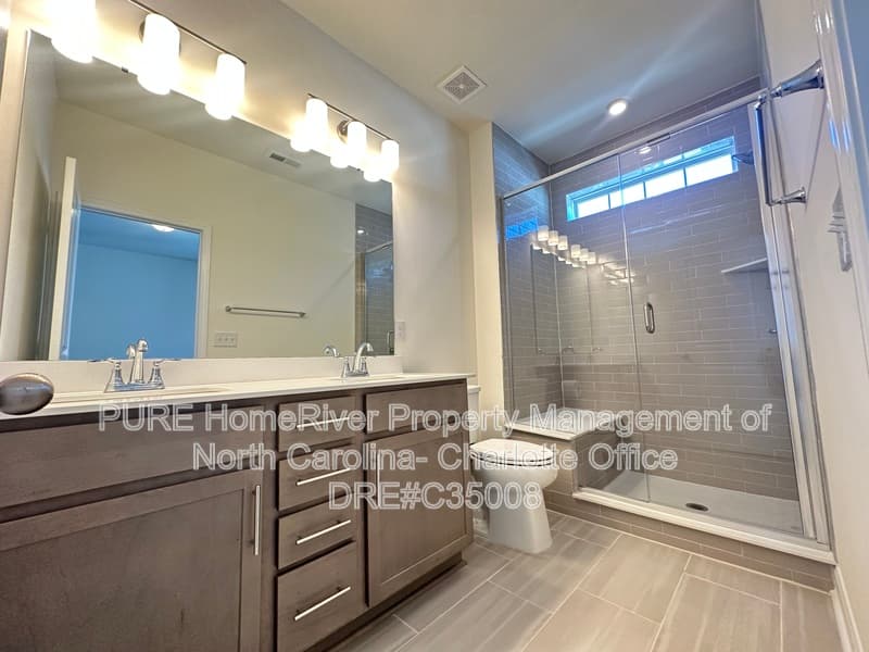 Charlotte House: 2413 Magnolia Blossom Way