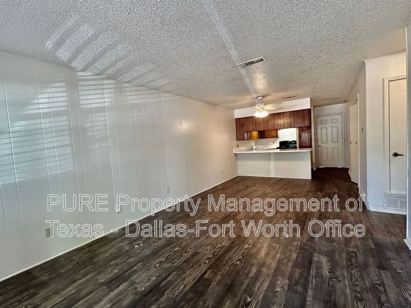 Arlington Condo: 409 Cousins Lane A