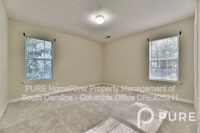 Columbia House: 312 Brook Hollow Dr