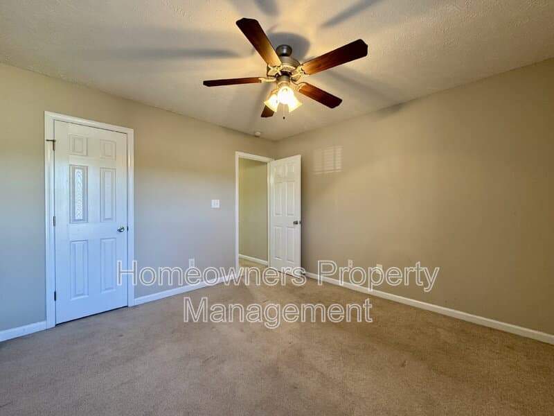 Raeford House: 114 Edisto Ct