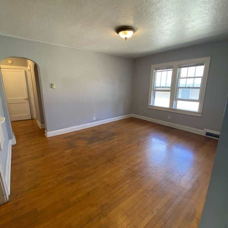 Green Bay Condo: 915 Stuart Street - Upper