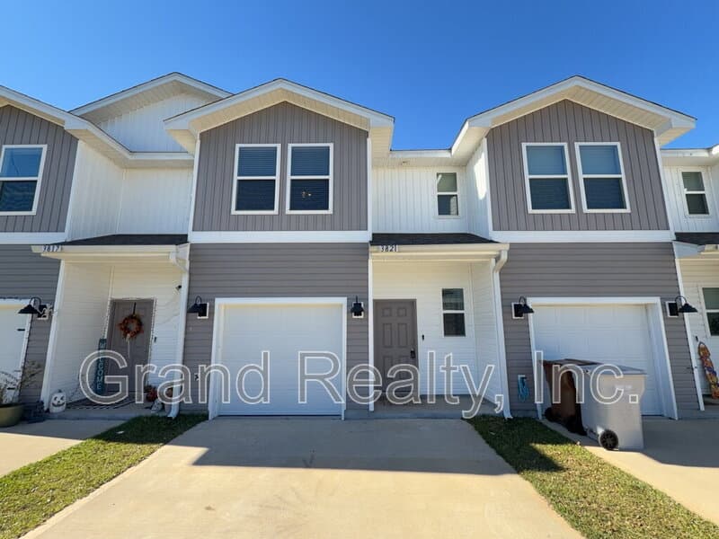 Milton Townhome: 3821 Pendragon Cir