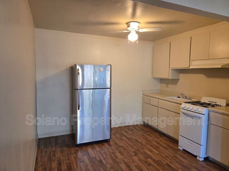 Fairfield House: 1190 Dana Drive