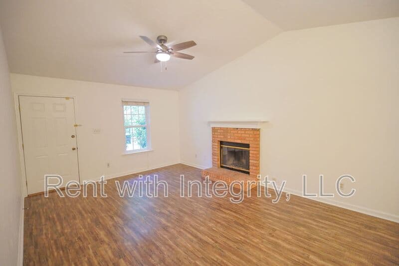 Tallahassee House: 2418 Ian Drive