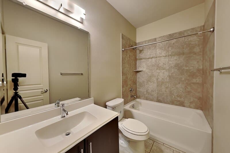 Heartland House: 2112 Danibelle Dr