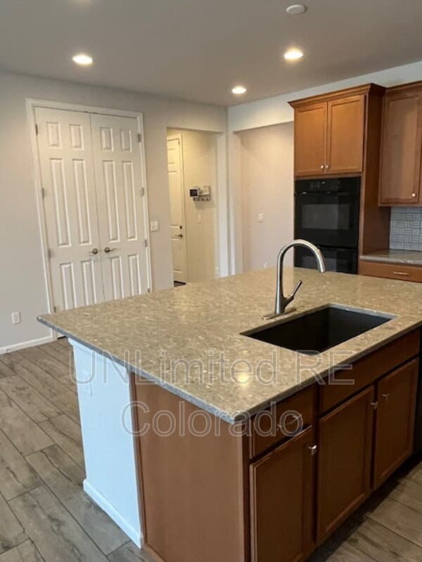 Castle Rock House: 3567 White Rose Loop