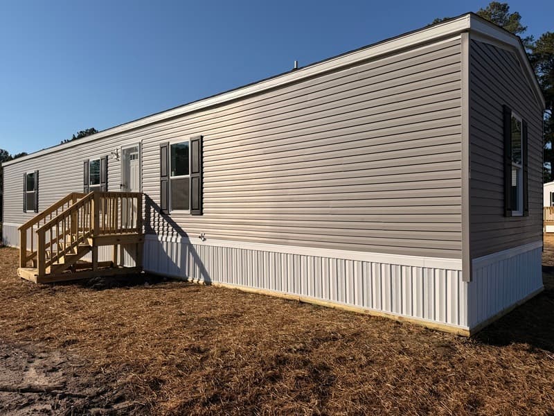 Lumberton House: 3525 E. Elizabethtown Rd.