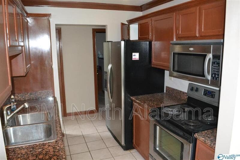 Huntsville Condo: 1023 Stones Throw Drive Northwest