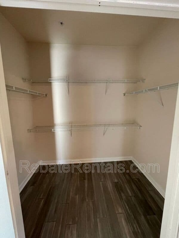 Jacksonville Condo: 8290 Gate Parkway W